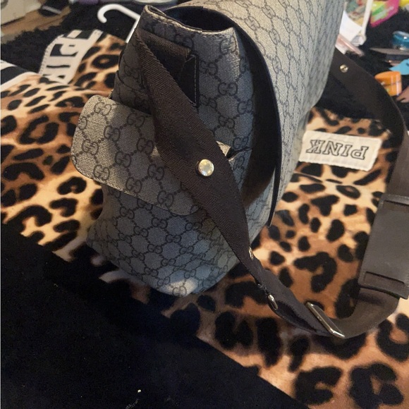 AUTHENTIC GUCCI BAG - Picture 15 of 16